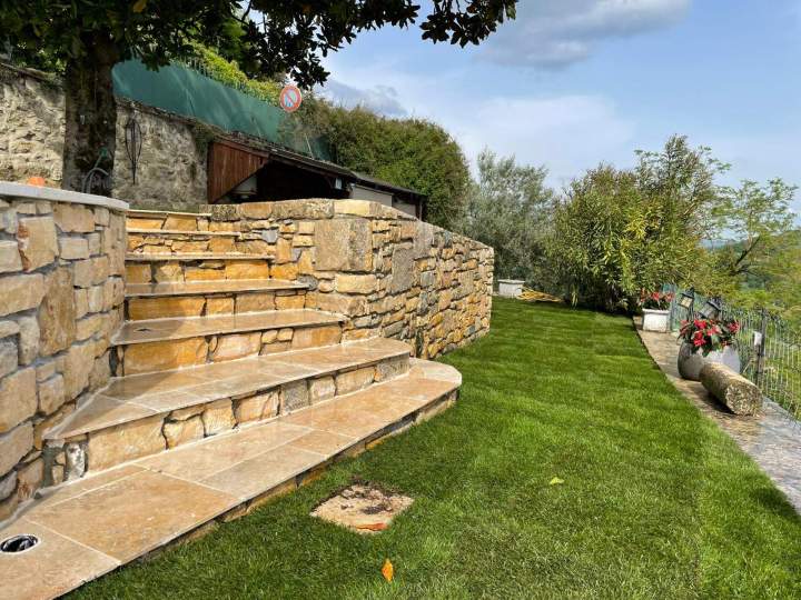 Travaux de maçonnerie pour structurer et embellir votre jardin.